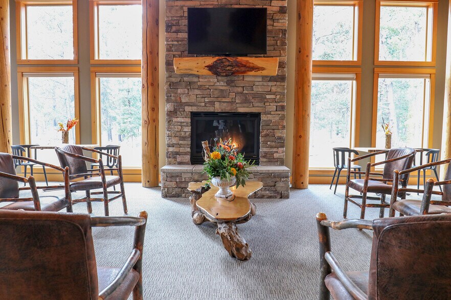 More Photos Of 18135 Cottonwood Rd, Sunriver General Retail For Sale