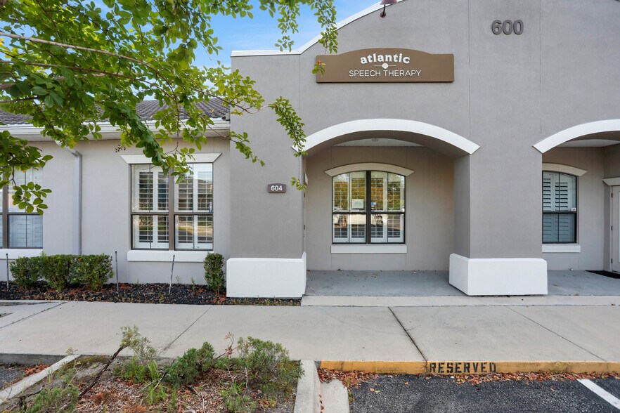 More Photos Of 11512 lake mead Ave, Jacksonville Medical For Lease