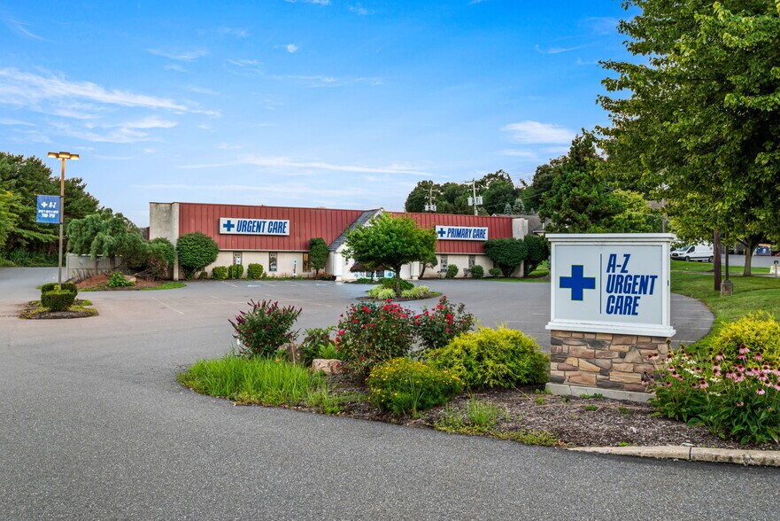 More Photos Of 51 S Pine St, Elverson Office For Sale