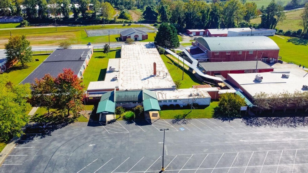 More Photos Of 339 W Church St, Jasper Schools For Sale