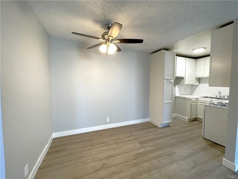 More Photos Of 13717 Chadron Ave, Hawthorne Apartments For Sale