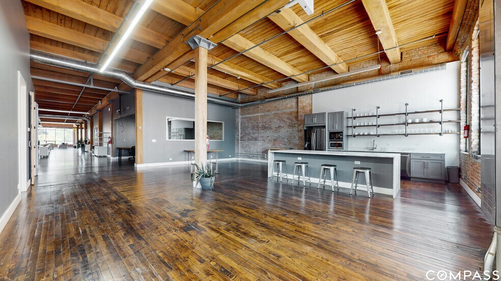 More Photos Of 2241 S Wabash Ave, Chicago Loft Creative Space For Sale