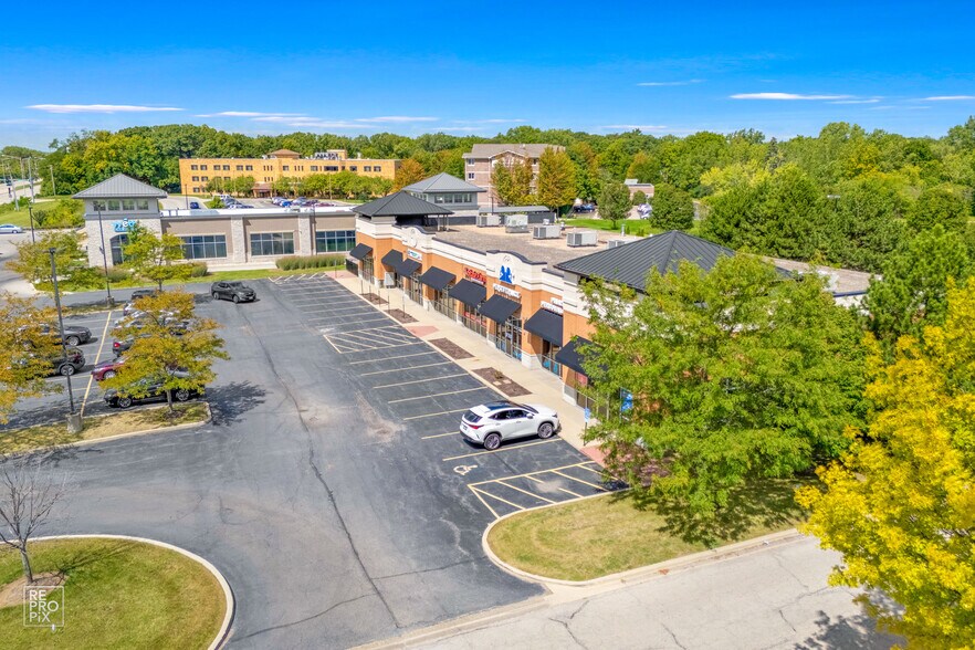 More Photos Of 191 W North Ave, West Chicago Freestanding For Sale