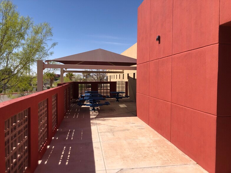 More Photos Of 7430 Remcon Cir, El Paso Office For Lease