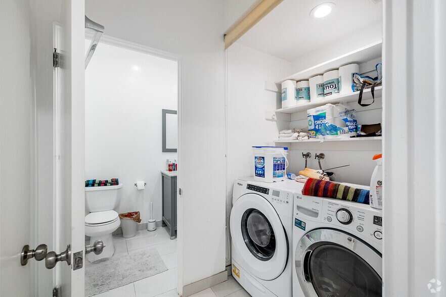 More Photos Of 22 28th Ave, Venice Apartments For Sale