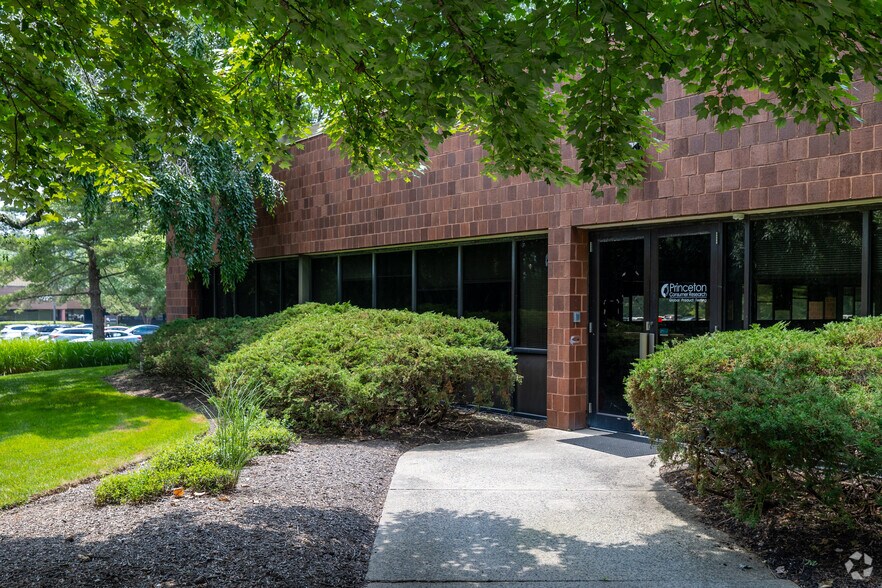 More Photos Of 307 College Rd E, Princeton Research And Development For Lease