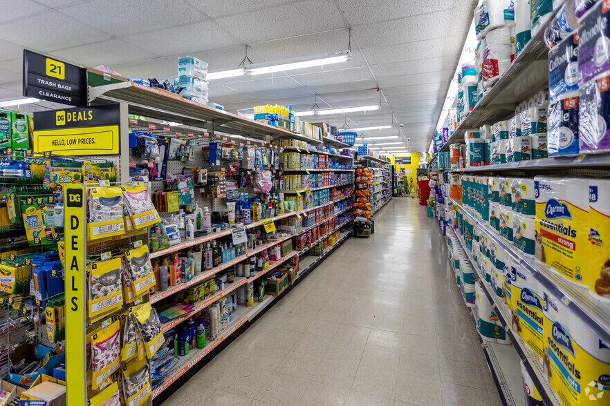 More Photos Of 7006 Cumberland Gap Pky, Harrogate General Retail For Sale