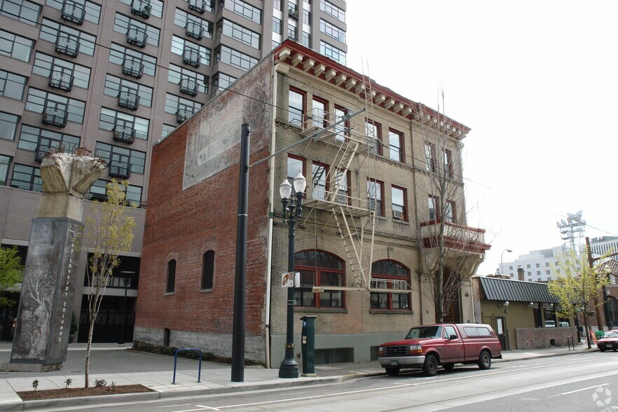 More Photos Of 312 NW 10th Ave, Portland Office For Sale