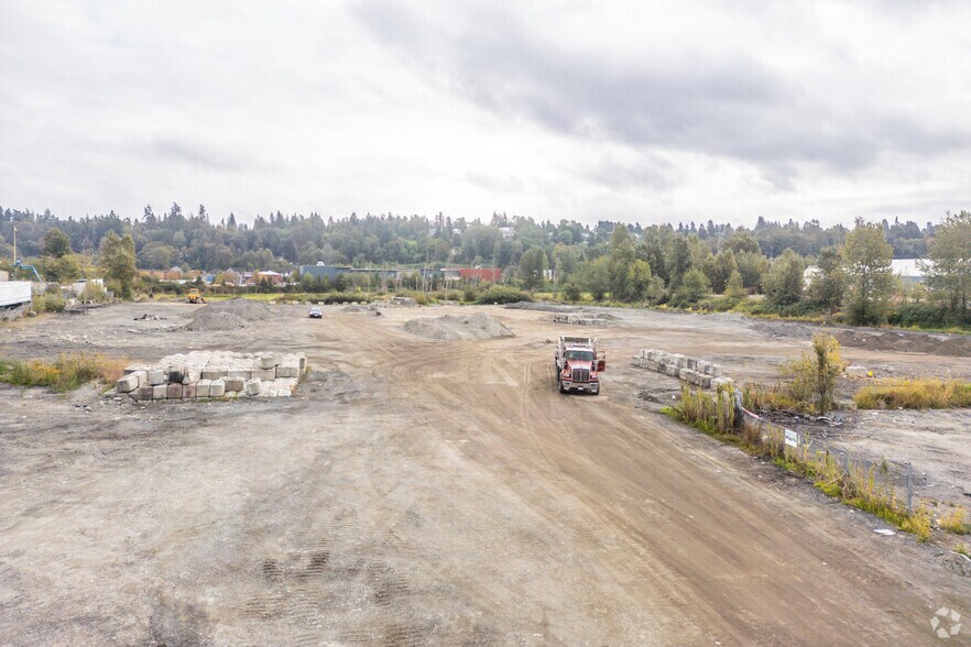 Primary Photo Of 10626 Scott Rd, Surrey Unknown For Lease