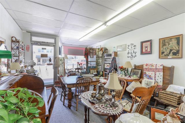 More Photos Of 401-405 S Central Ave, Marshfield Storefront For Sale