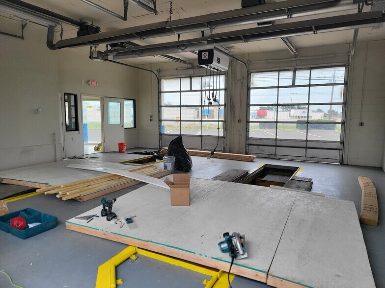 More Photos Of 4333 route 130, Edgewater Park Auto Repair For Sale