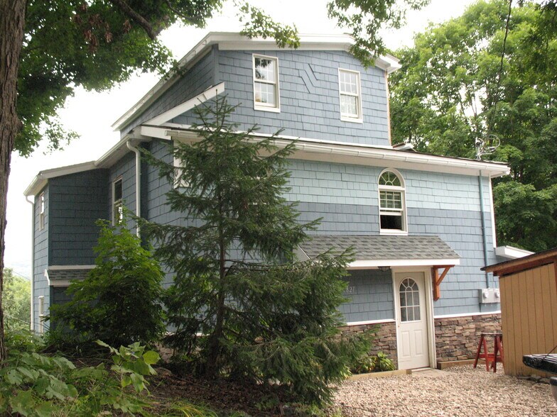 More Photos Of 1306 NY-17A, Warwick Apartments For Sale