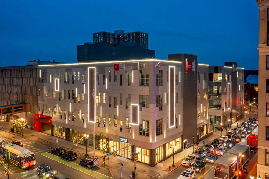 More Photos Of 400 S Salina St, Syracuse Office For Lease