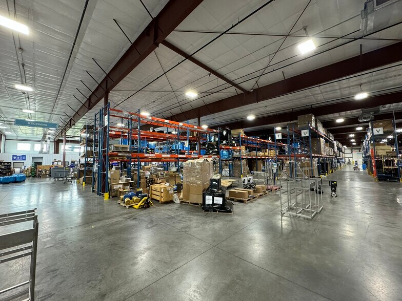 More Photos Of 100 E Kelso Rd, Kaukauna Manufacturing For Lease