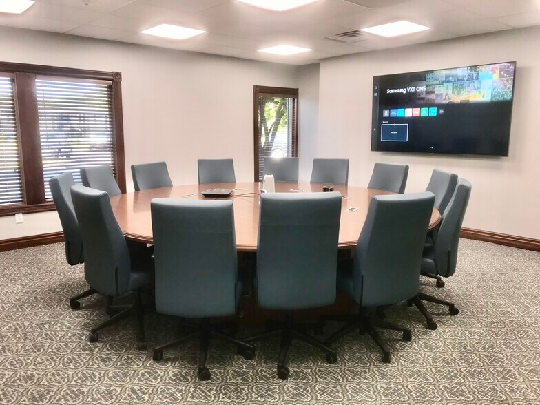 More Photos Of 1160 Pittsford-Victor Rd, Pittsford Unknown For Lease