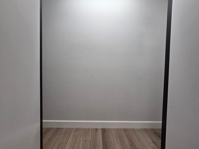 More Photos Of 2435 W Horizon Ridge Pky, Henderson Medical For Lease