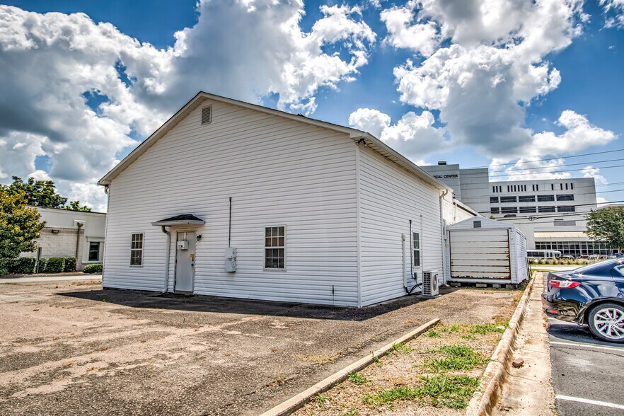 More Photos Of 909 15th St, Augusta Medical For Lease