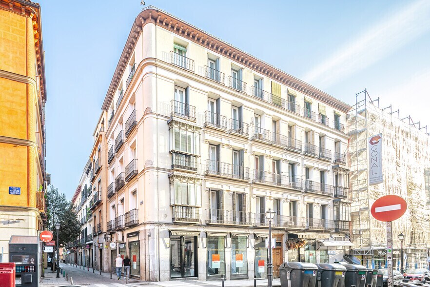 Primary Photo Of 27 Calle de Augusto Figueroa, Madrid Apartments For Sale