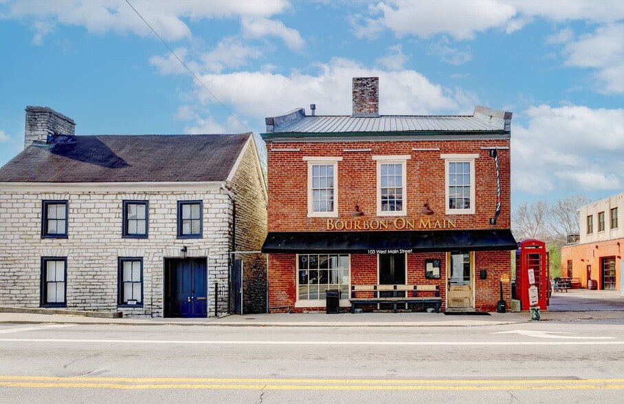 More Photos Of 103 W Main St, Frankfort Restaurant For Sale