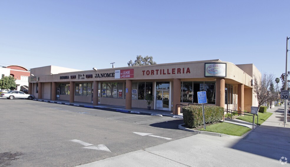 More Photos Of 426 W 2nd Ave, Escondido General Retail For Sale