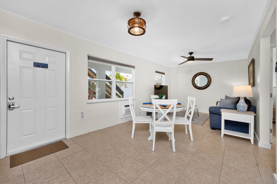 More Photos Of 1130 Gulf Blvd, Englewood Apartments For Sale