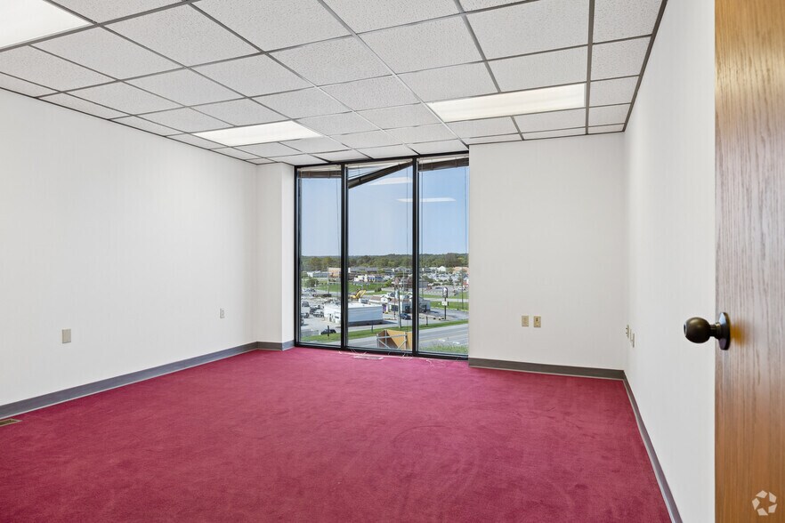 More Photos Of 1080 Caroline Dr, Washington Medical For Sale