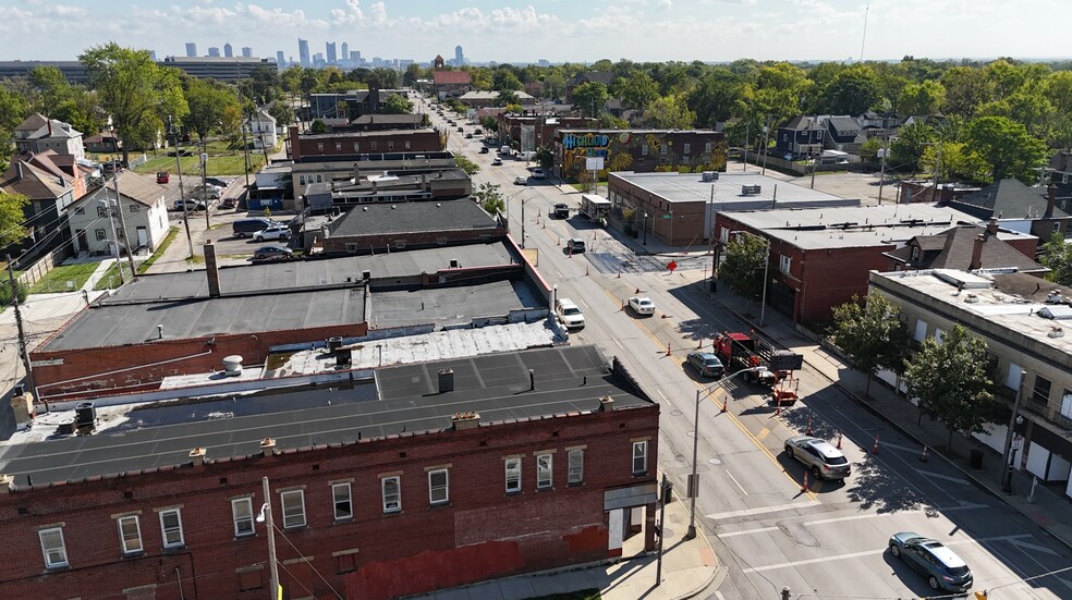 More Photos Of 2420 W Broad St, Columbus Freestanding For Sale