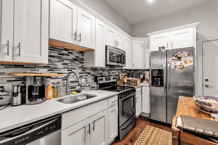 More Photos Of 888 Main St, Buffalo Office Residential For Sale