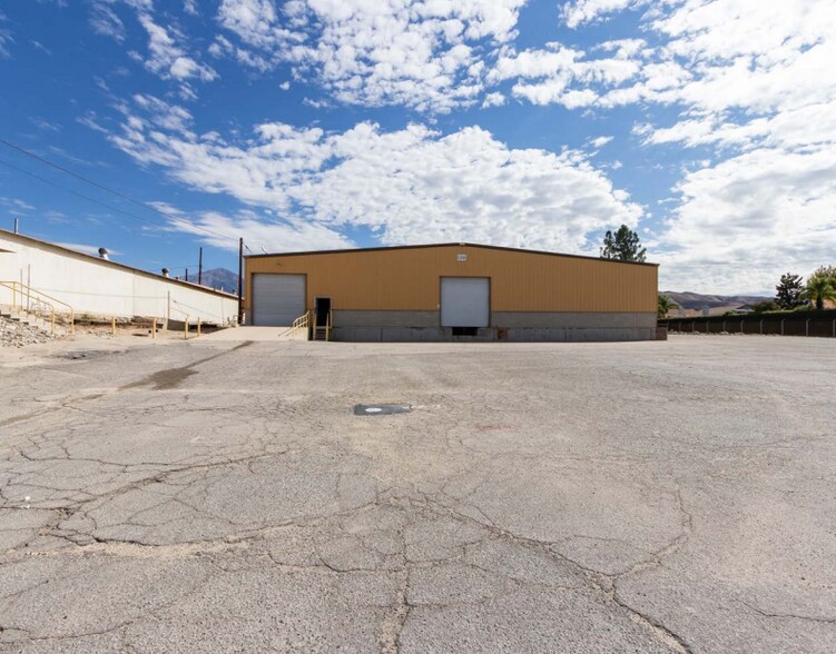 More Photos Of 1500 Crafton Ave, Mentone Unknown For Lease