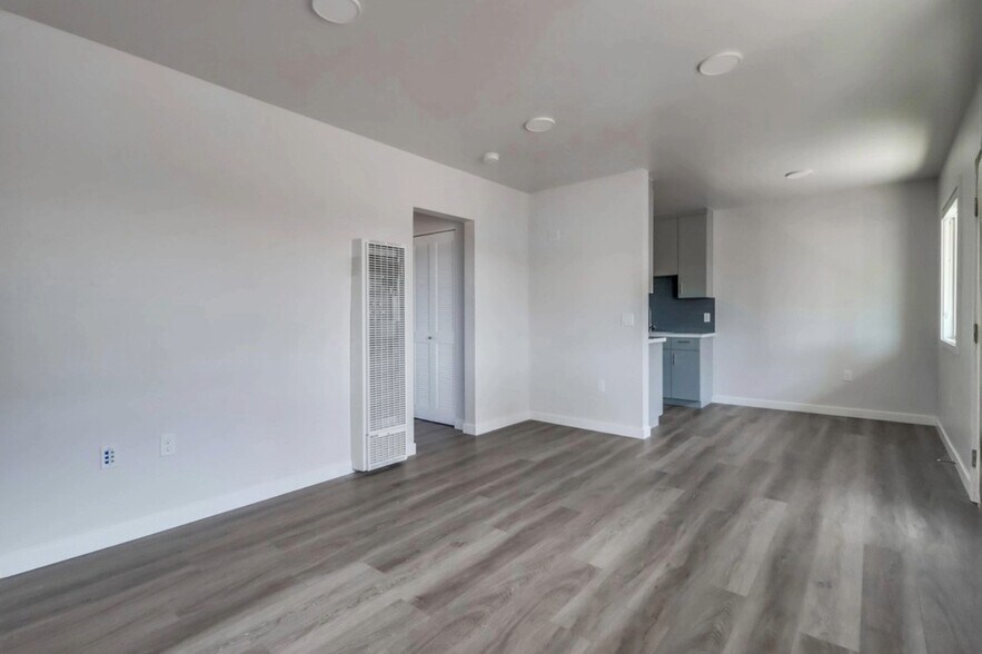 More Photos Of 1193 Florence St, Imperial Beach Apartments For Sale
