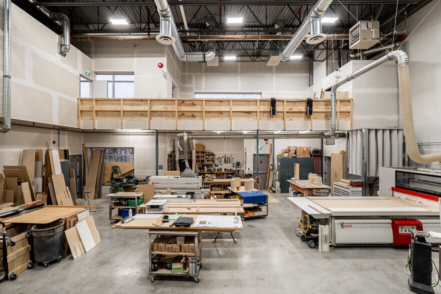 More Photos Of 7252 River Pl, Mission Warehouse For Sale