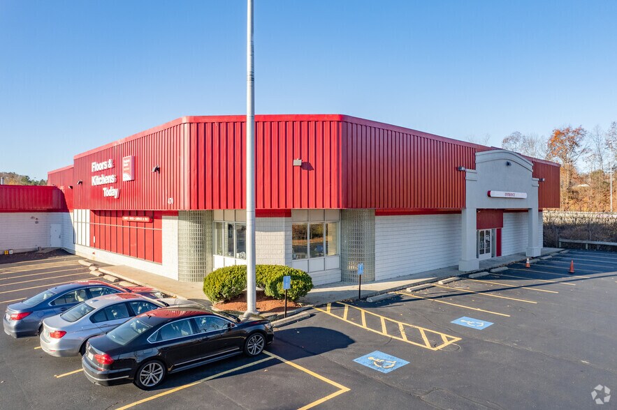 More Photos Of 470 Southbridge St, Auburn Freestanding For Sale