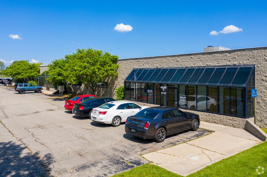 More Photos Of 42040 Koppernick Rd, Canton Township Warehouse For Lease