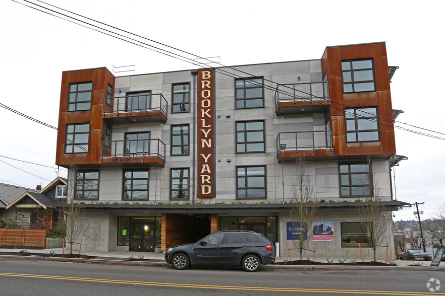 More Photos Of 4780 SE Milwaukie Ave, Portland Apartments For Sale