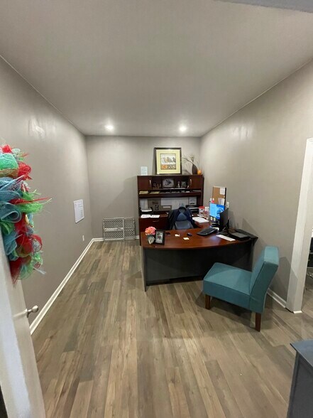 More Photos Of 5160-5162 Hickory Hollow Pky, Antioch Warehouse For Lease