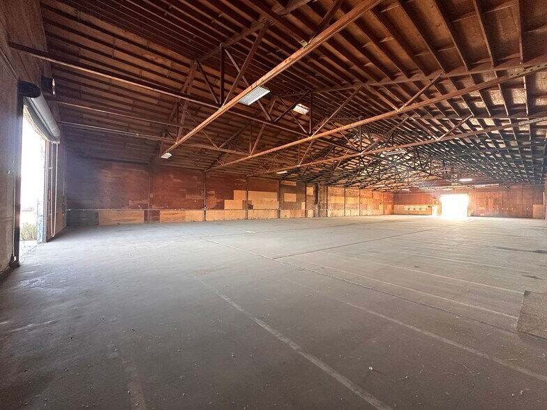 More Photos Of 108 Alpine Dr, Gonzales Warehouse For Sale