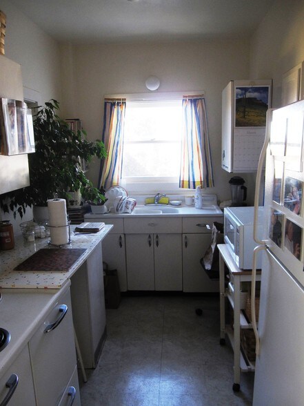 More Photos Of 1734 Spruce St, Berkeley Apartments For Sale