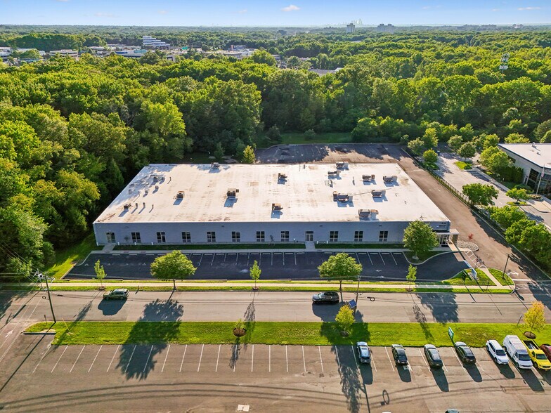 More Photos Of 1930 Olney Ave, Cherry Hill Distribution For Lease