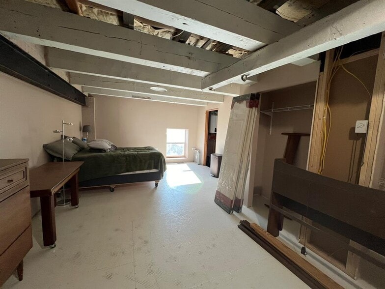 More Photos Of 700 Keogh Ct, Great Falls Light Distribution For Sale