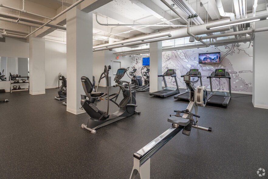 More Photos Of 510 Marquette Ave, Minneapolis Office For Lease