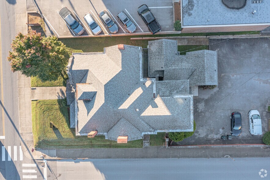 More Photos Of 311 22nd Ave N, Nashville Office Residential For Lease