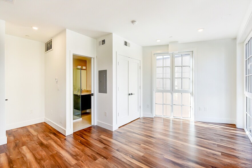 More Photos Of 1416 Quincy St NW, Washington Apartments For Sale