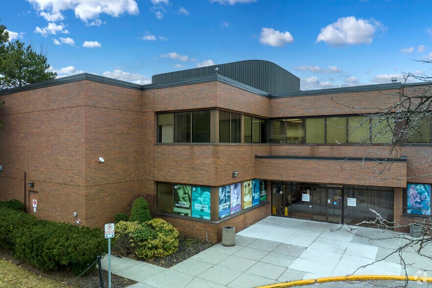 More Photos Of 1333 Sheppard Ave E, Toronto Medical For Lease