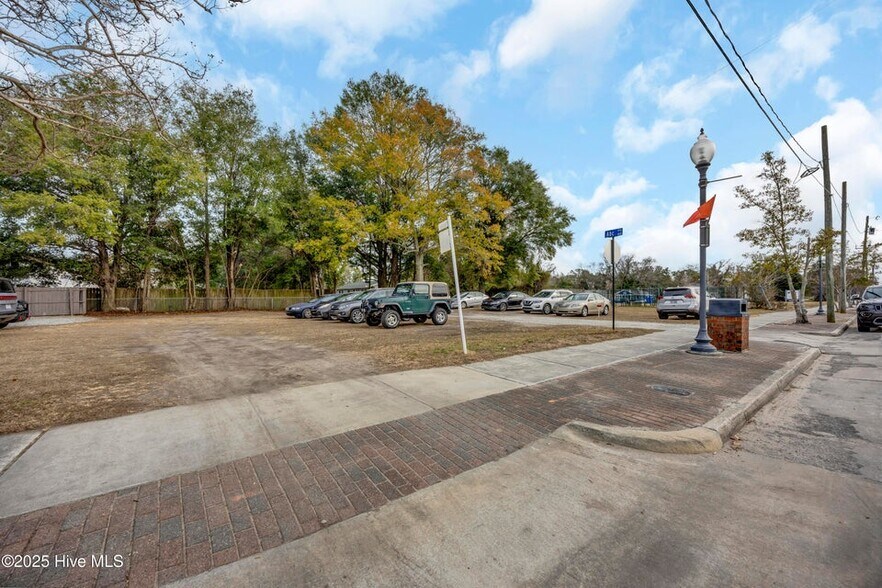 More Photos Of 922 4th Street, Wilmington Land For Sale