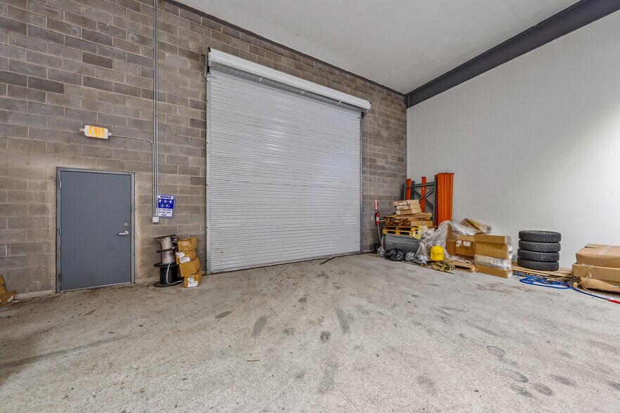 More Photos Of 1918 Bobcat Way, White City Warehouse For Sale