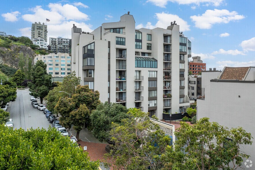 More Photos Of 150-156 Lombard St, San Francisco Apartments For Lease