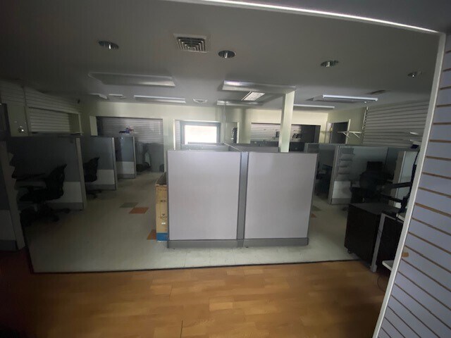 More Photos Of 301 Havendale Blvd, Auburndale General Retail For Lease