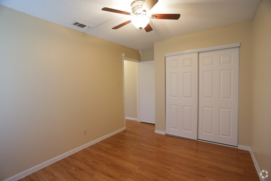 More Photos Of 737 W Mayfield Blvd, San Antonio Apartments For Sale