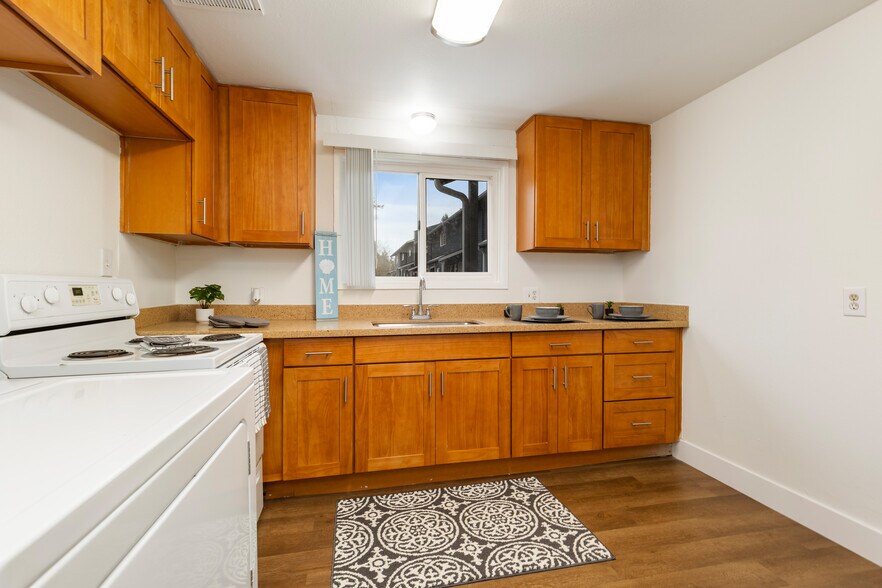 More Photos Of 520 S Kelsey St, Monroe Apartments For Sale