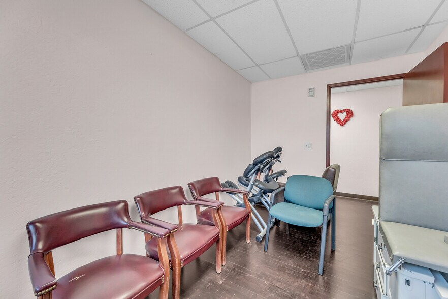 More Photos Of 515 Michigan Blvd, West Sacramento Medical For Sale